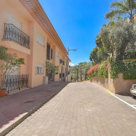 Apartamento Penthouse With Sea Views In Nueva Andalucia Marbella