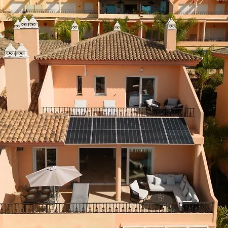 Apartamento Penthouse With Sea Views In Nueva Andalucia *