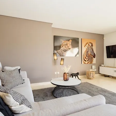 Apartamento Penthouse With Sea Views In Nueva Andalucia