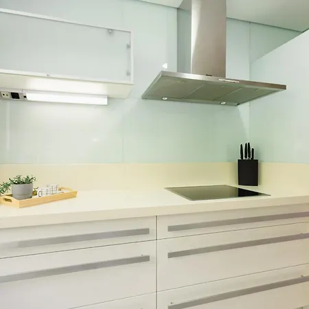 Penthouse With Sea Views In Nueva Andalucia Apartamento *