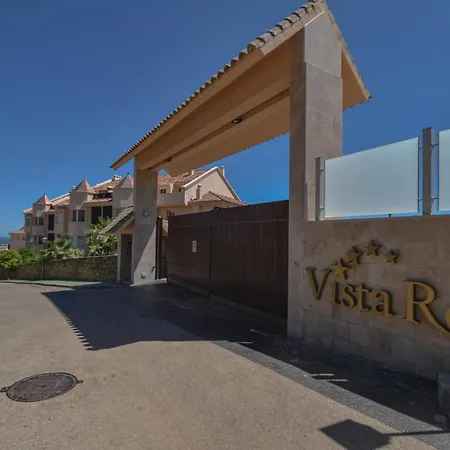 Penthouse With Sea Views In Nueva Andalucia Marbella