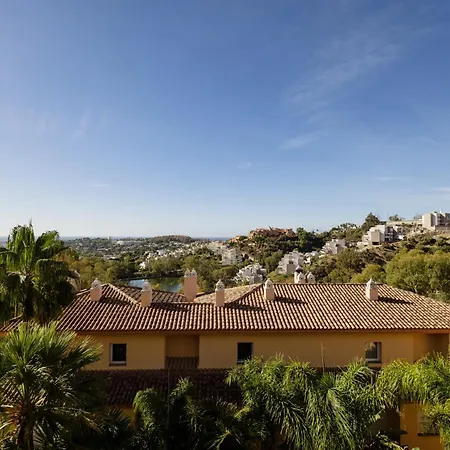 Apartment Penthouse With Sea Views In Nueva Andalucia Marbella