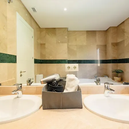 Penthouse With Sea Views In Nueva Andalucia Apartment Marbella
