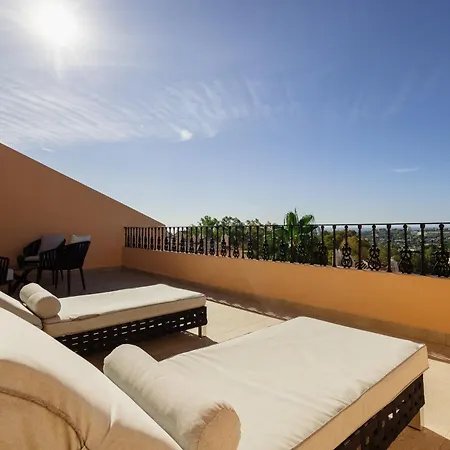 Penthouse With Sea Views In Nueva Andalucia * Marbella